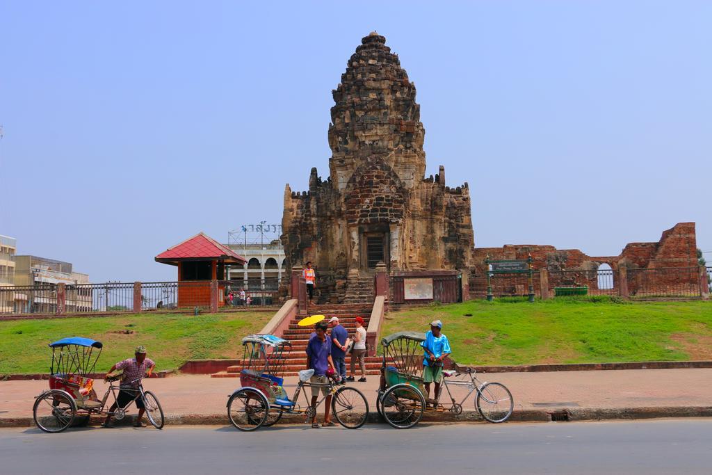 Noom Guesthouse Lop Buri Eksteriør bilde